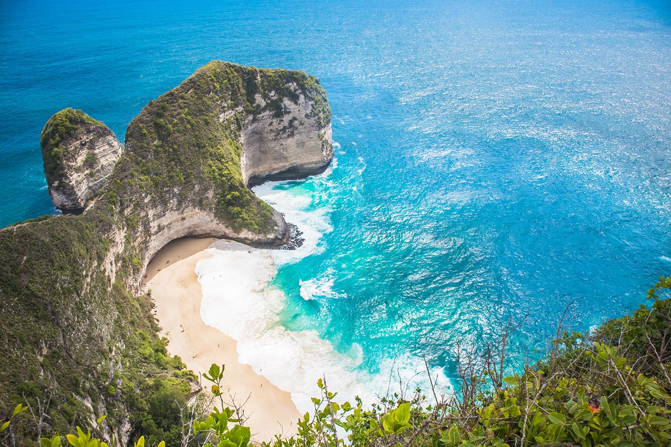kelingking-beach-nusa-penida